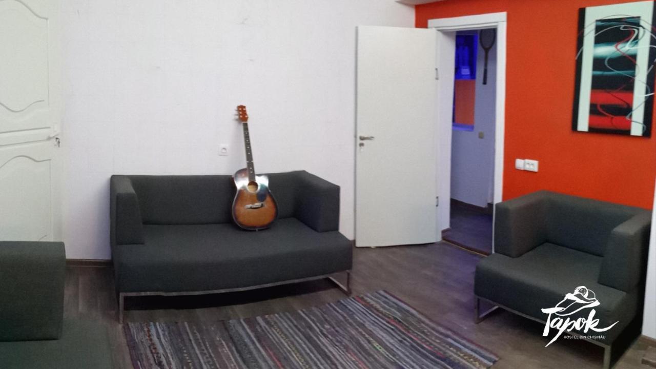 Tapok Hostel Кишинев Екстериор снимка
